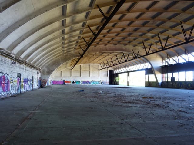 Vereinsmitglieder am Flugplatz